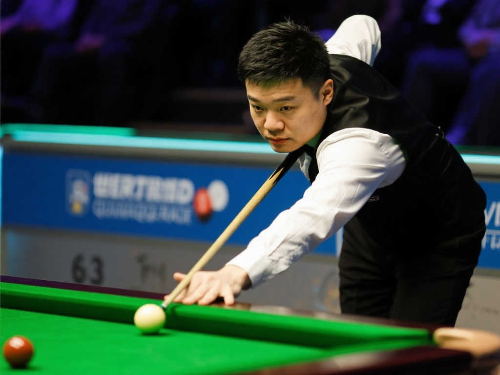 现则显得颇 现则显得颇