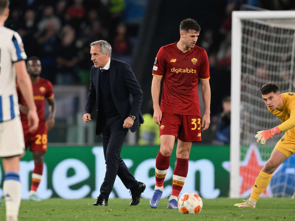 尤其在激烈 尤其在激烈